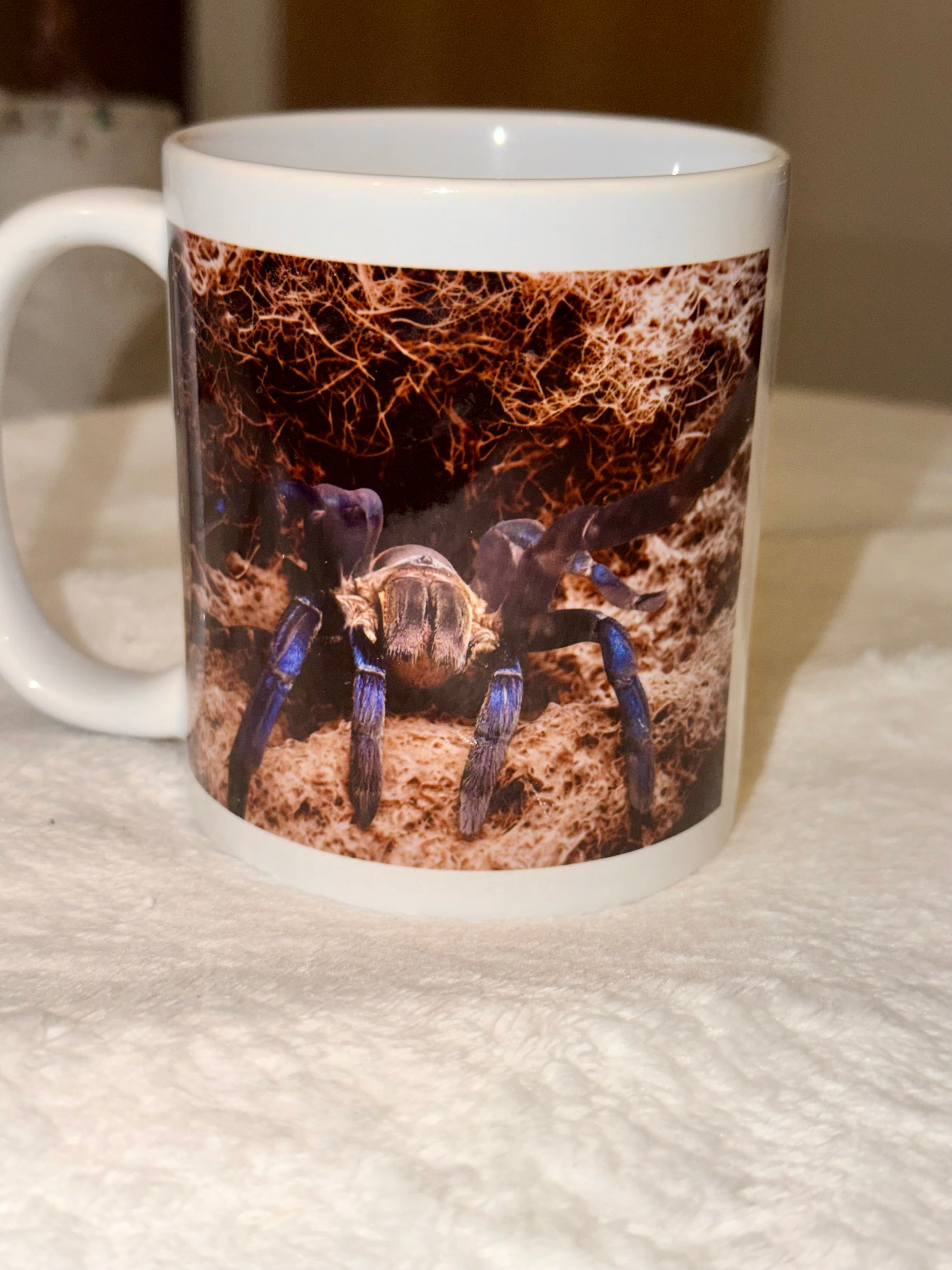 Cobalt Blue Cyriopagopus lividus Tarantula Mug - Unique Spider Design for Coffee or tea lovers