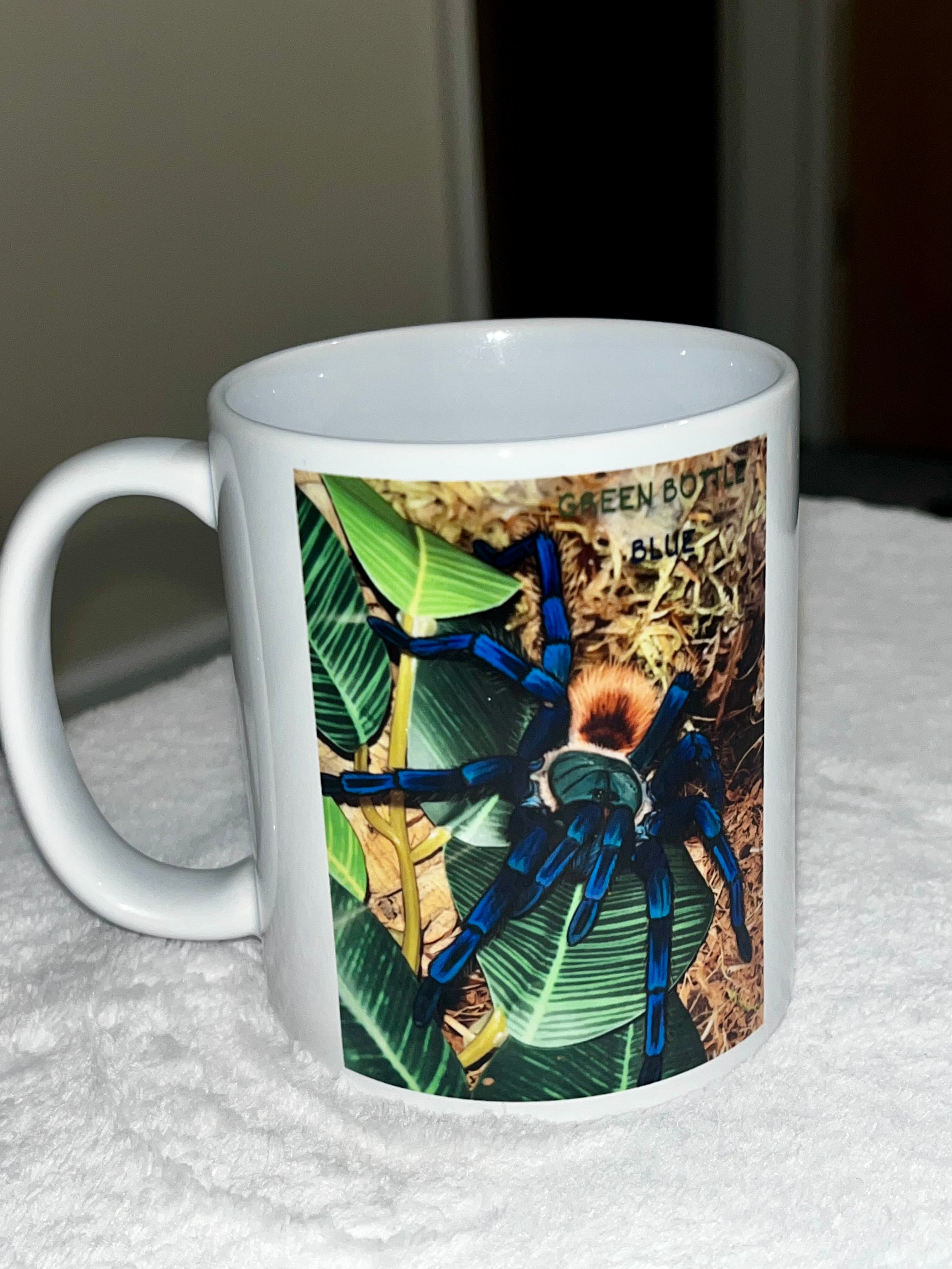 Chromatopelma cyaneopubescens/Green bottle blue Tarantula mug